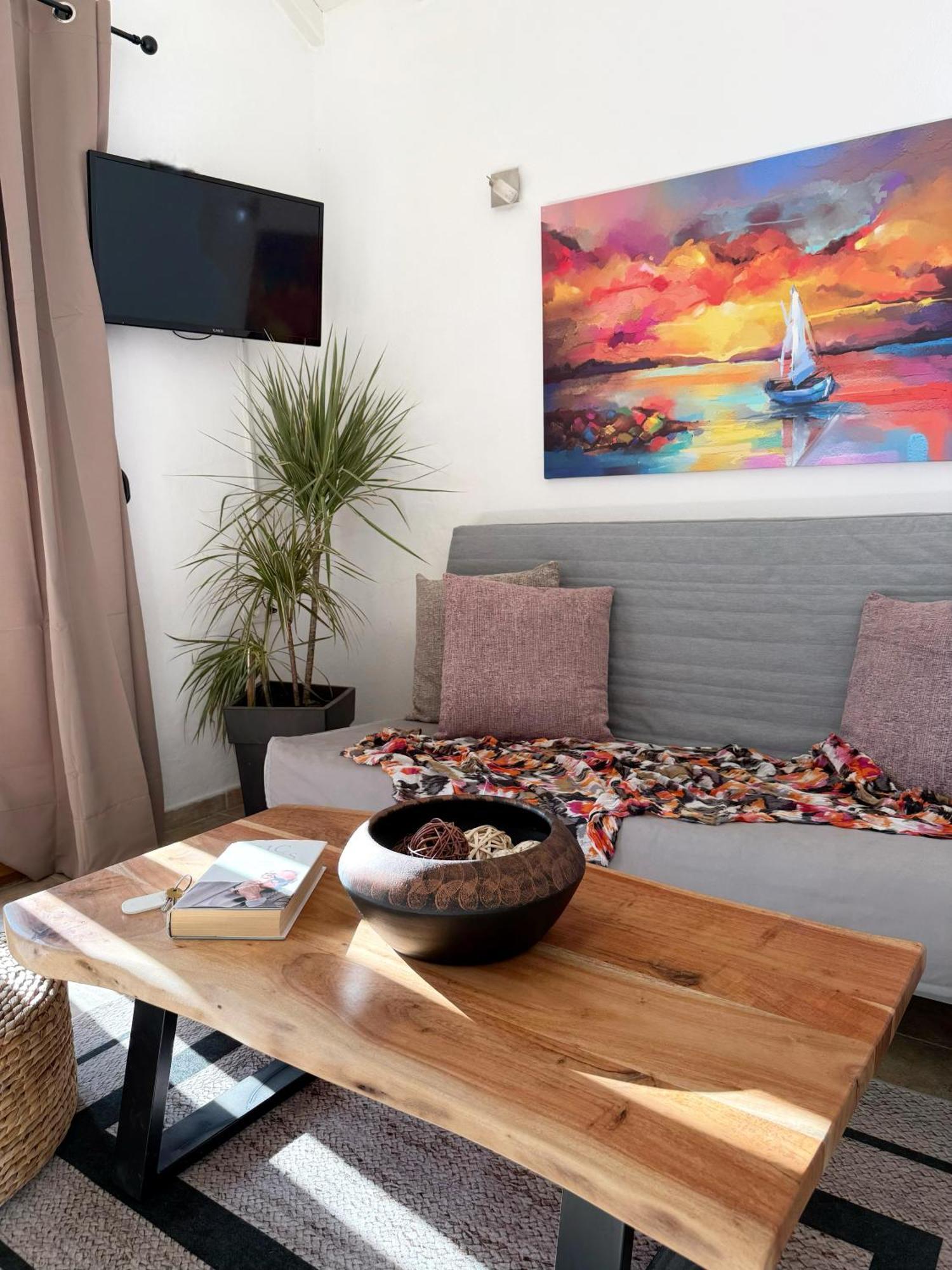 Del Sol Suites Skiathos by Eksteriør billede