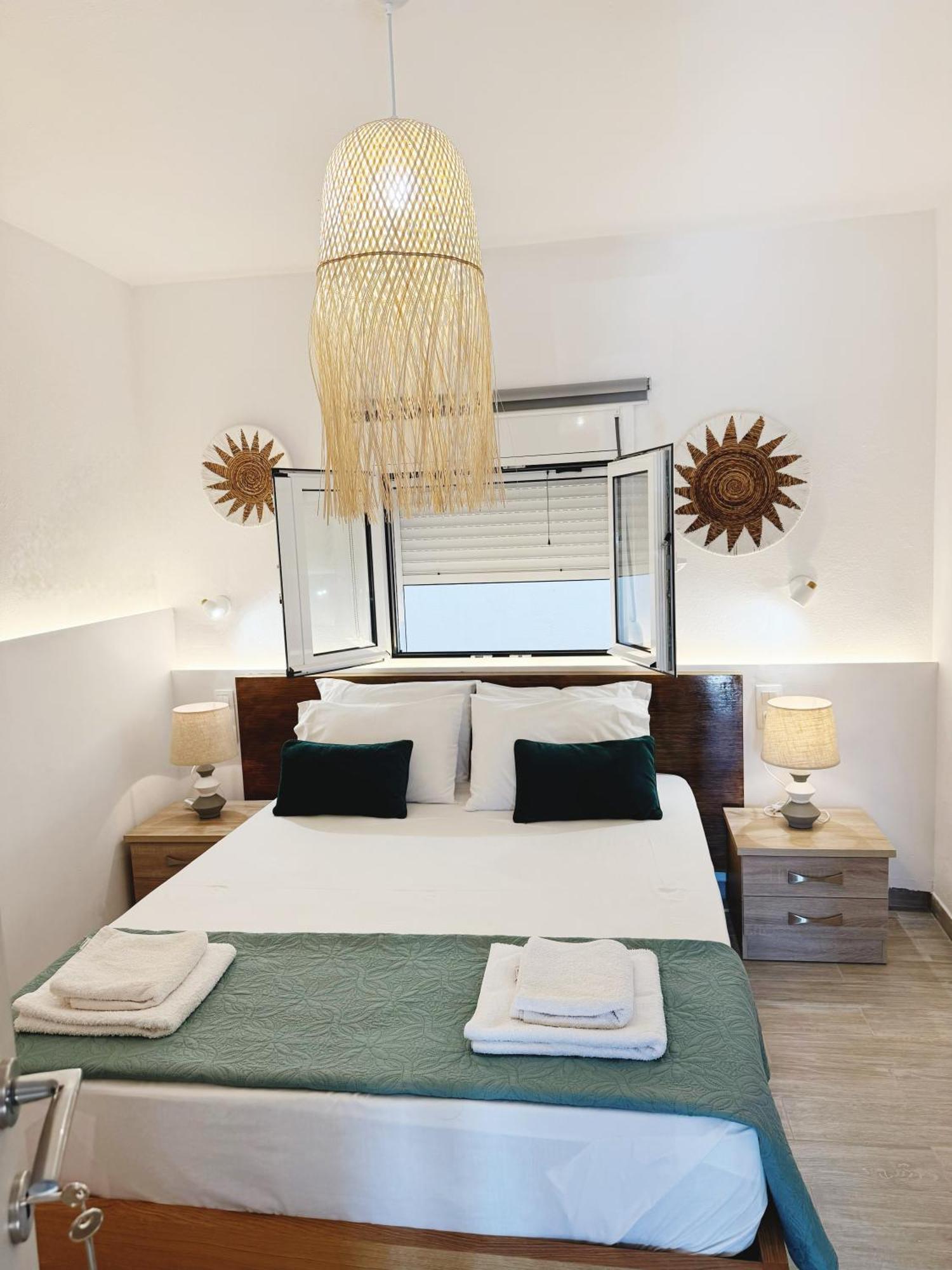 Del Sol Suites Skiathos by Eksteriør billede