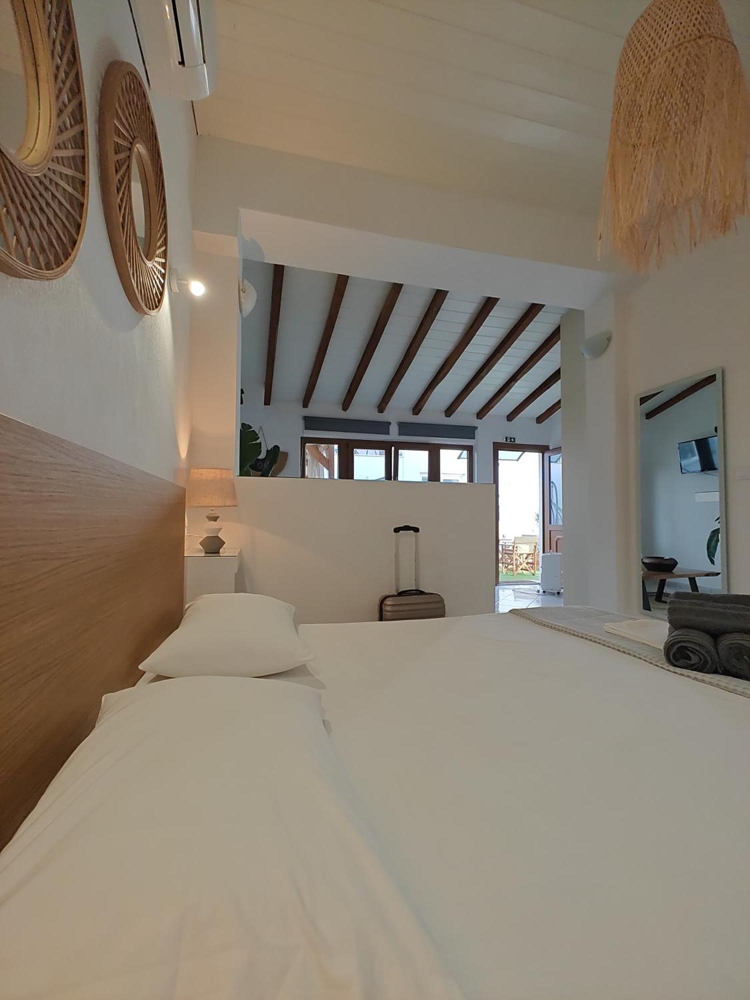 Del Sol Suites Skiathos by Eksteriør billede